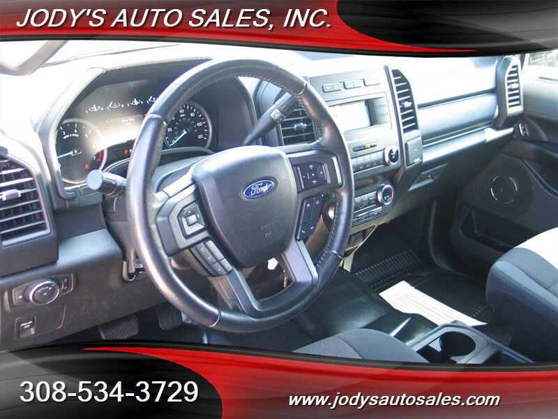 Used 2020 Ford Expedition XL AWD/4WD image 2