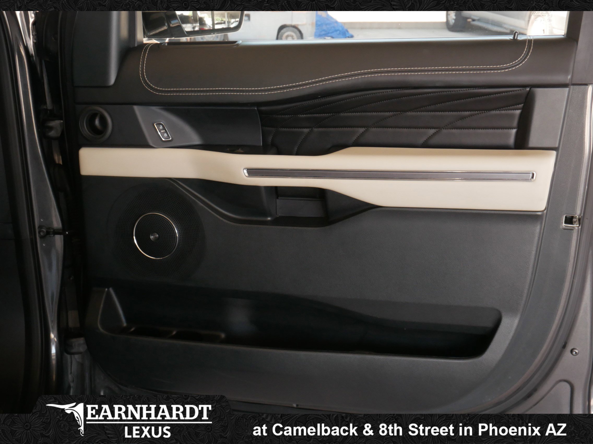 Used 2020 Ford Expedition Platinum AWD/4WD image 12