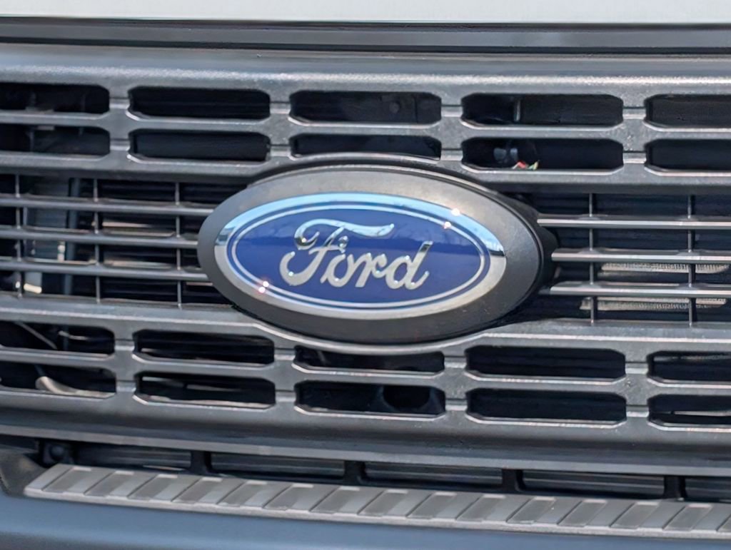 New 2025 Ford F550 4x4 Crew Cab Super Duty image 10