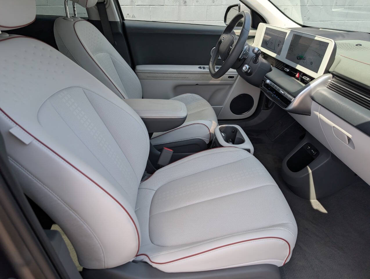 Used 2023 Hyundai Ioniq 5 Limited AWD/4WD image 8