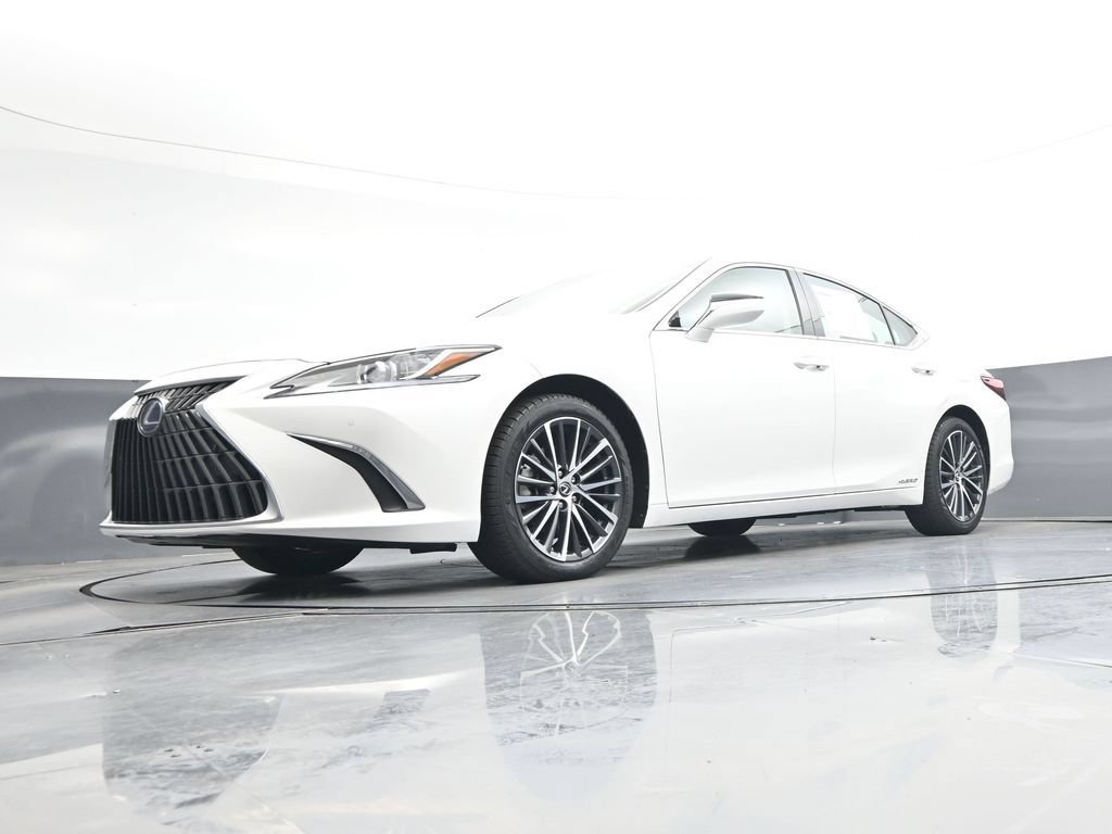 Used 2022 Lexus ES 300h w/ Premium Package FWD image 42