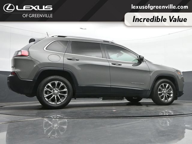 Used 2019 Jeep Cherokee Latitude Plus w/ Comfort/Convenience Group FWD image 38