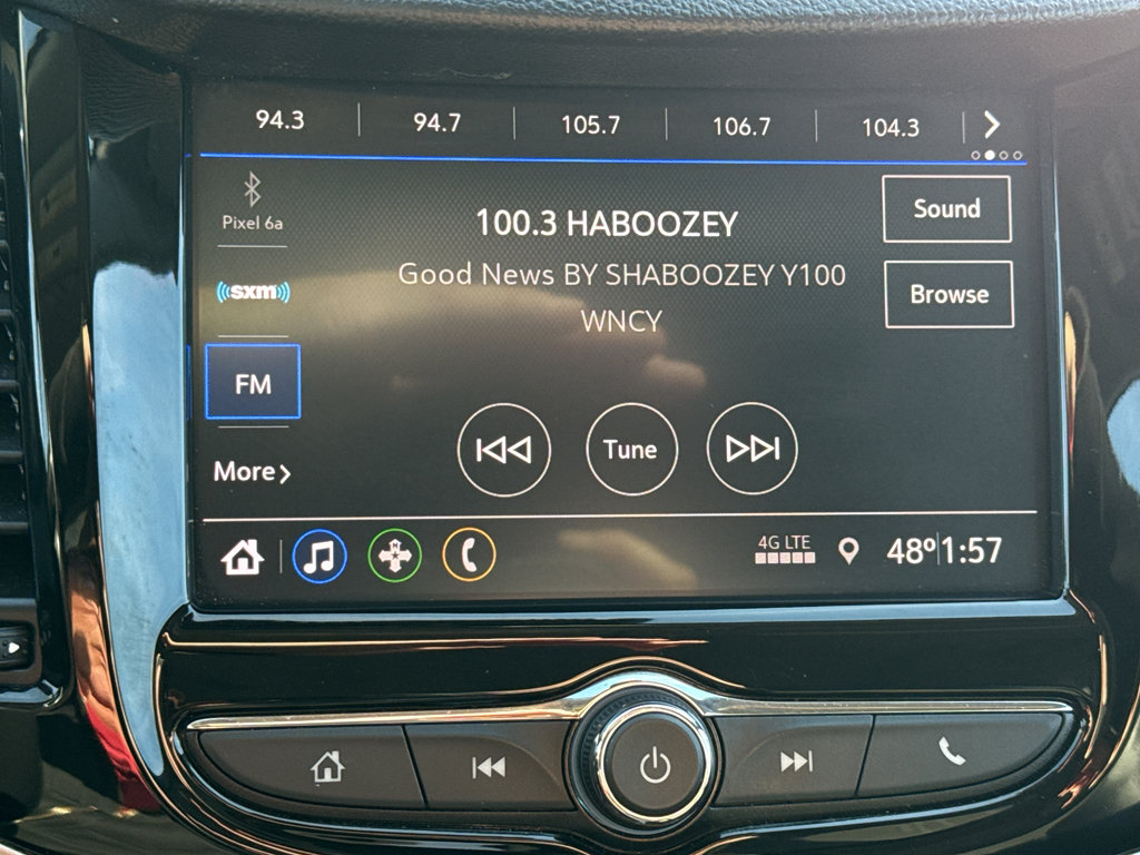 Certified 2022 Chevrolet Trax LT w/ LT Convenience Package image 18