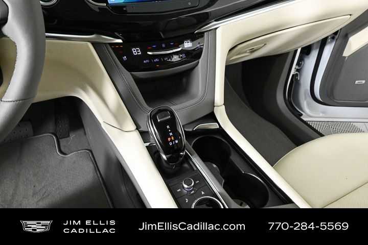 New 2025 Cadillac XT6 Premium Luxury w/ Technology Package image 17