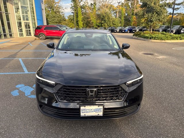 Certified 2023 Honda Accord EX image 3