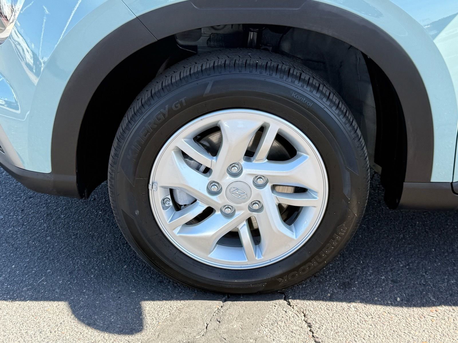 Used 2025 Hyundai Venue SE image 11