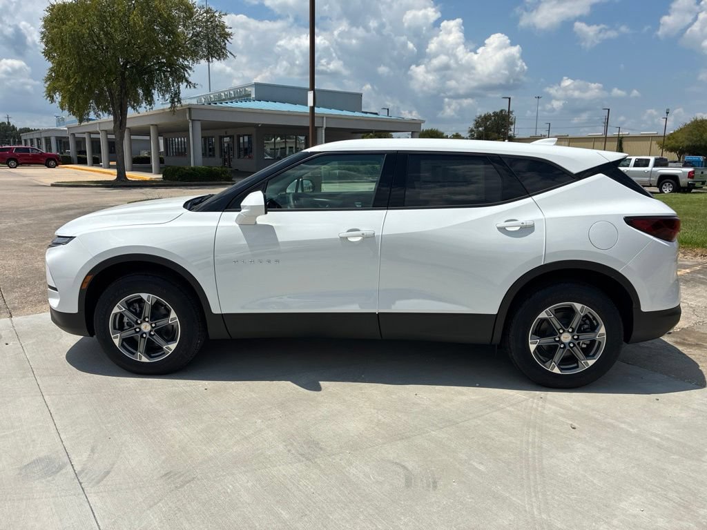 New 2026 Chevrolet Blazer LT FWD image 11