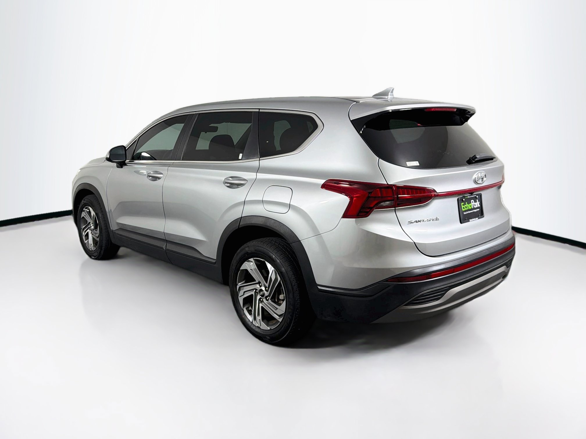 Used 2023 Hyundai Santa Fe SE FWD image 5