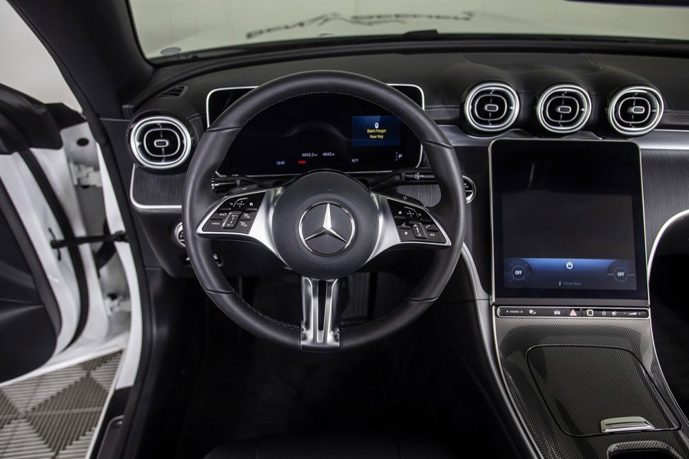 Used 2025 Mercedes-Benz CLE 300 4MATIC Cabriolet image 20