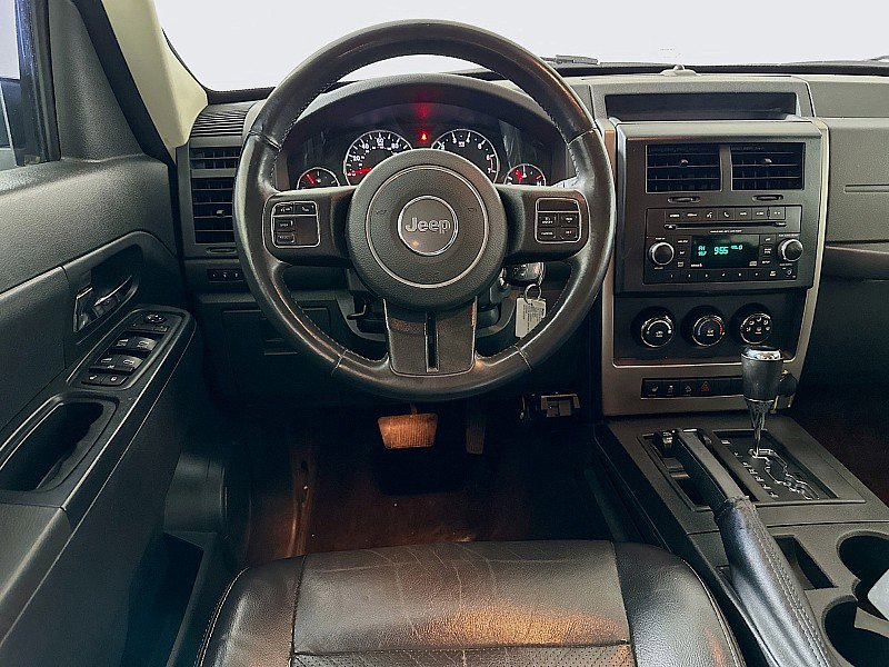 Used 2012 Jeep Liberty Sport image 19