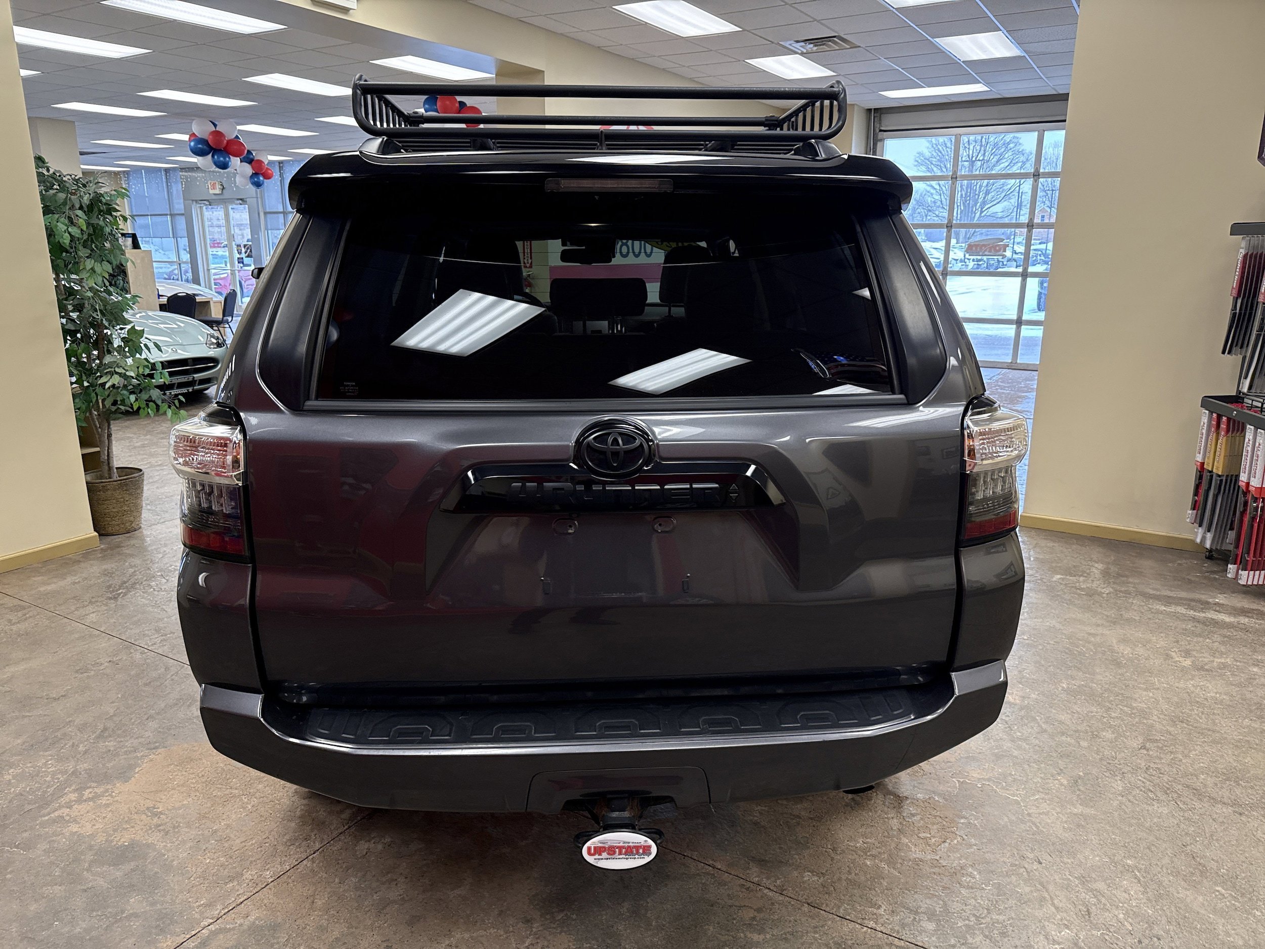 Used 2020 Toyota 4Runner Venture w/ Moonroof Package AWD/4WD image 11