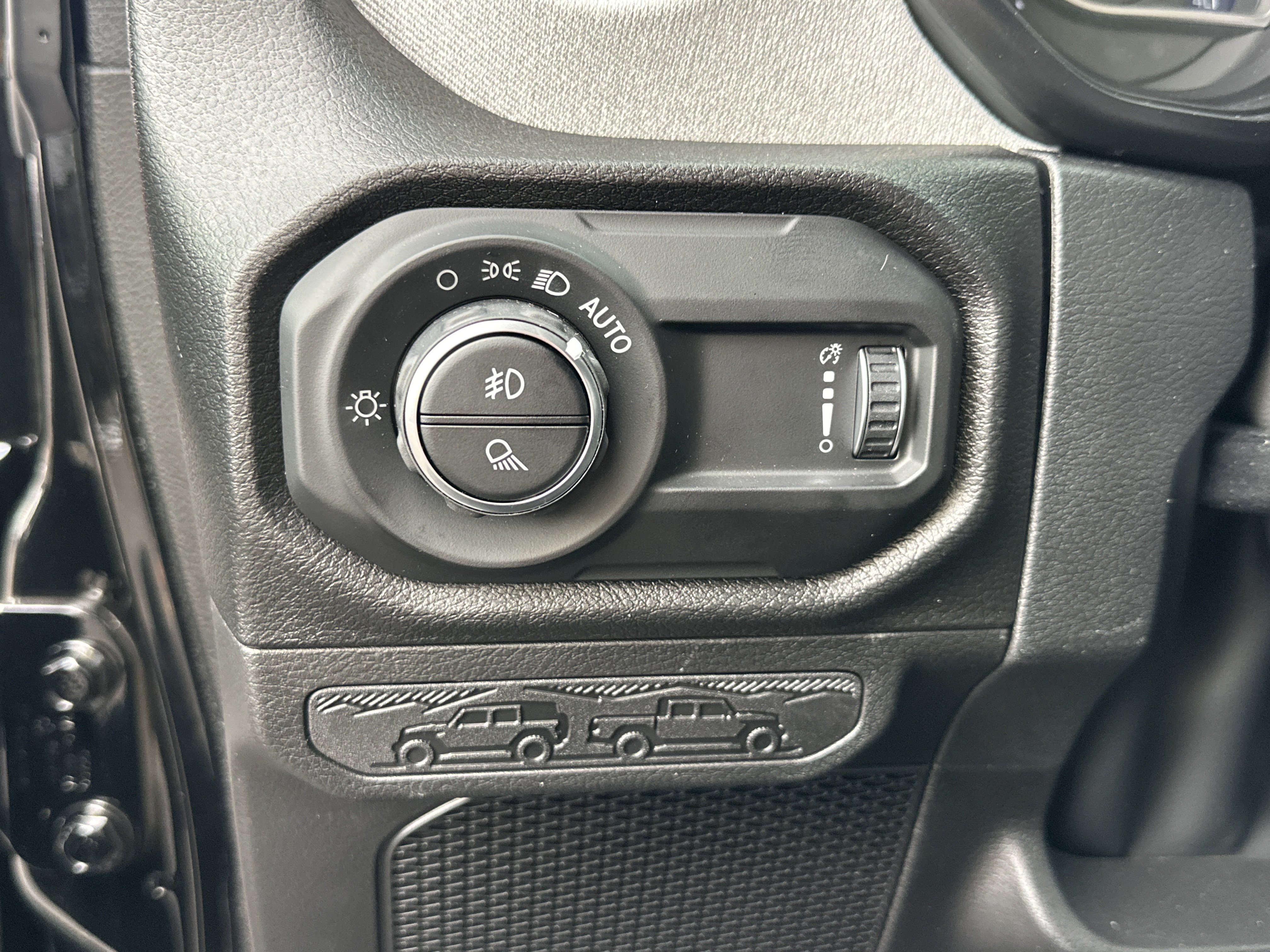 New 2026 Jeep Gladiator Sport AWD/4WD image 11