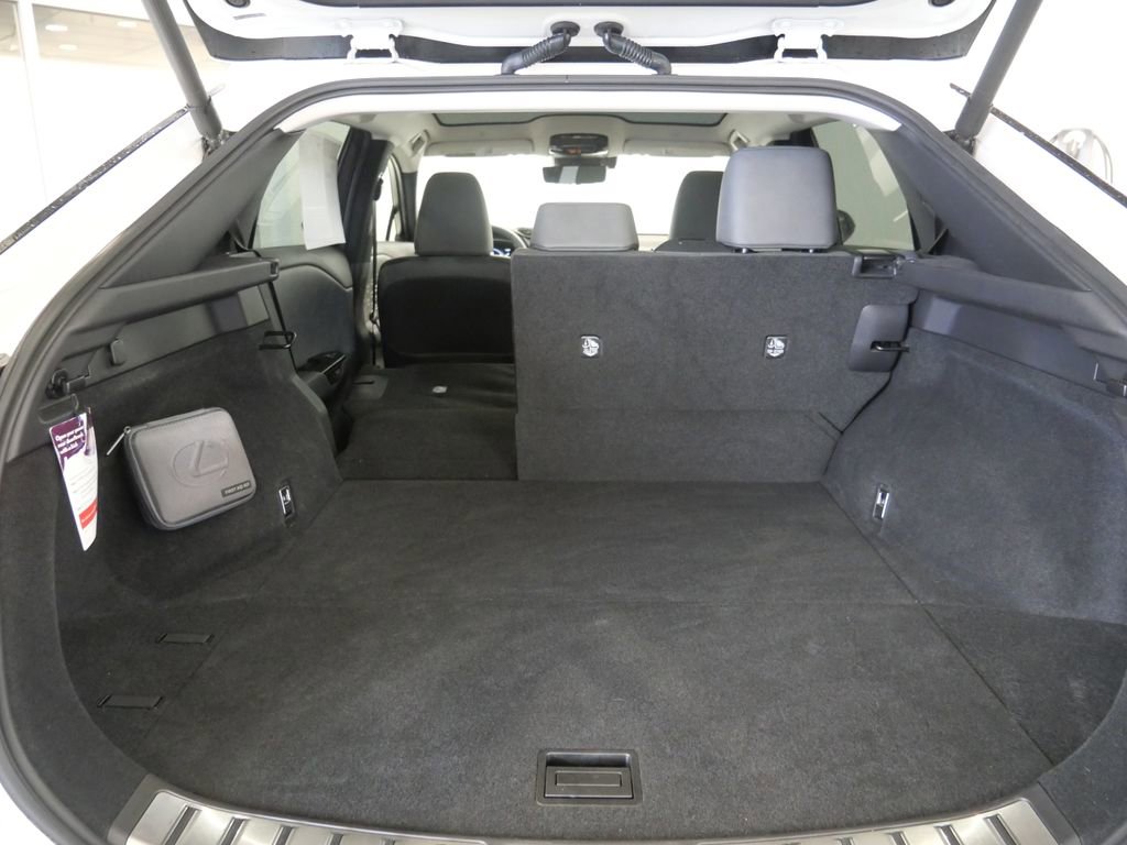 Used 2023 Lexus RZ 450e Premium w/ Technology Package image 33