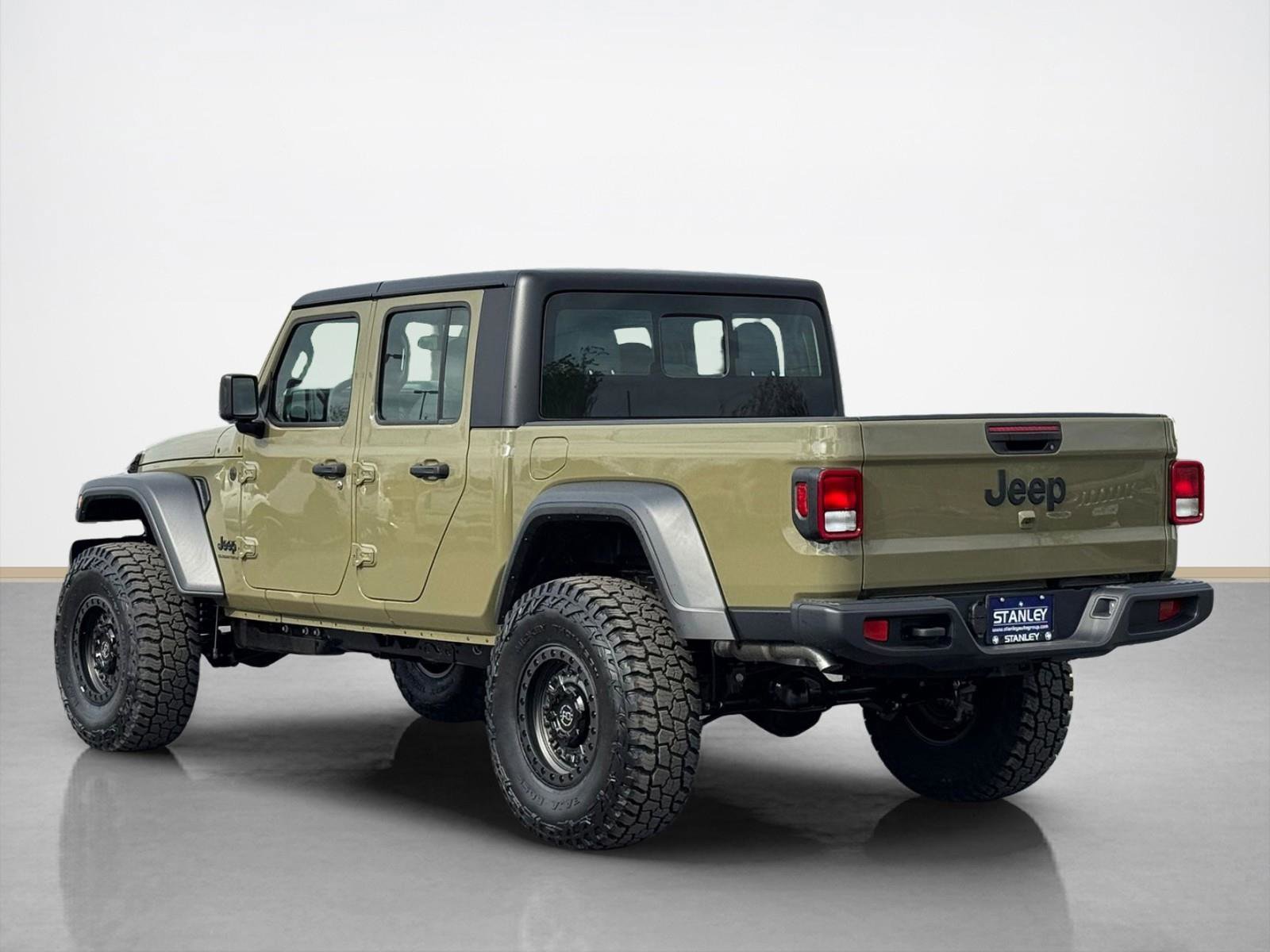 New 2026 Jeep Gladiator Sport image 5
