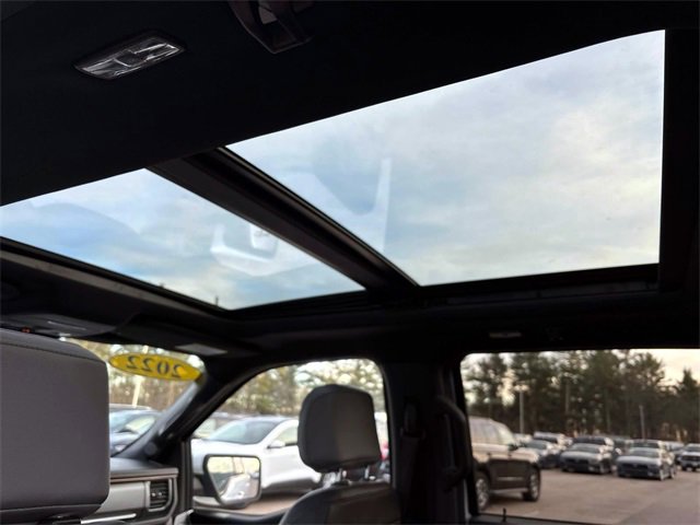 Used 2022 Ford F150 Lightning Lariat w/ Equipment Group 511A High image 12