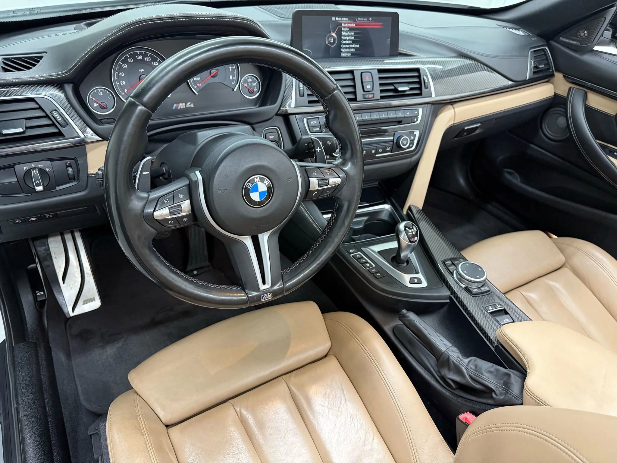 Used 2016 BMW M4 Convertible image 14