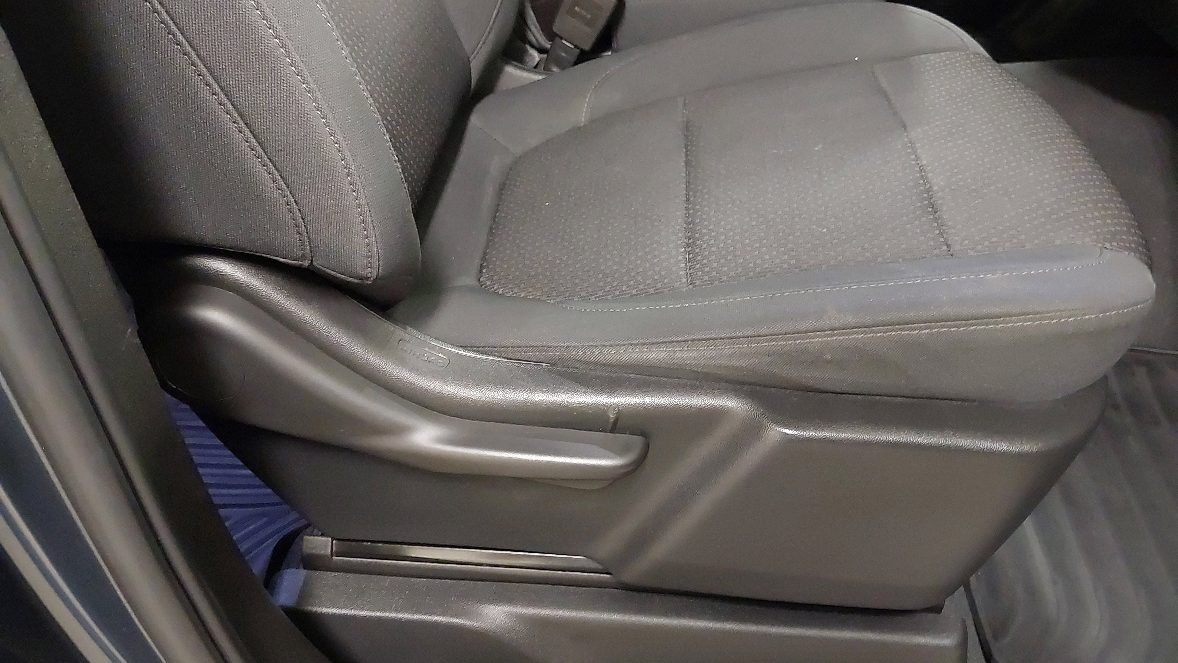 Used 2020 Chevrolet Silverado 1500 Custom w/ Custom Value Package image 30