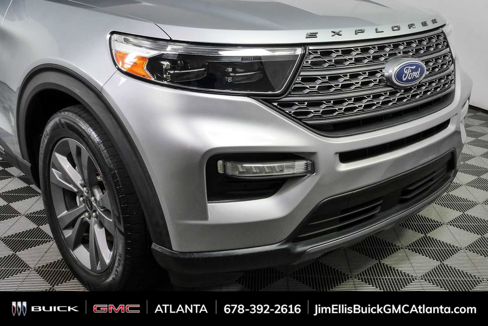 Used 2021 Ford Explorer XLT w/ Equipment Group 202A RWD image 37