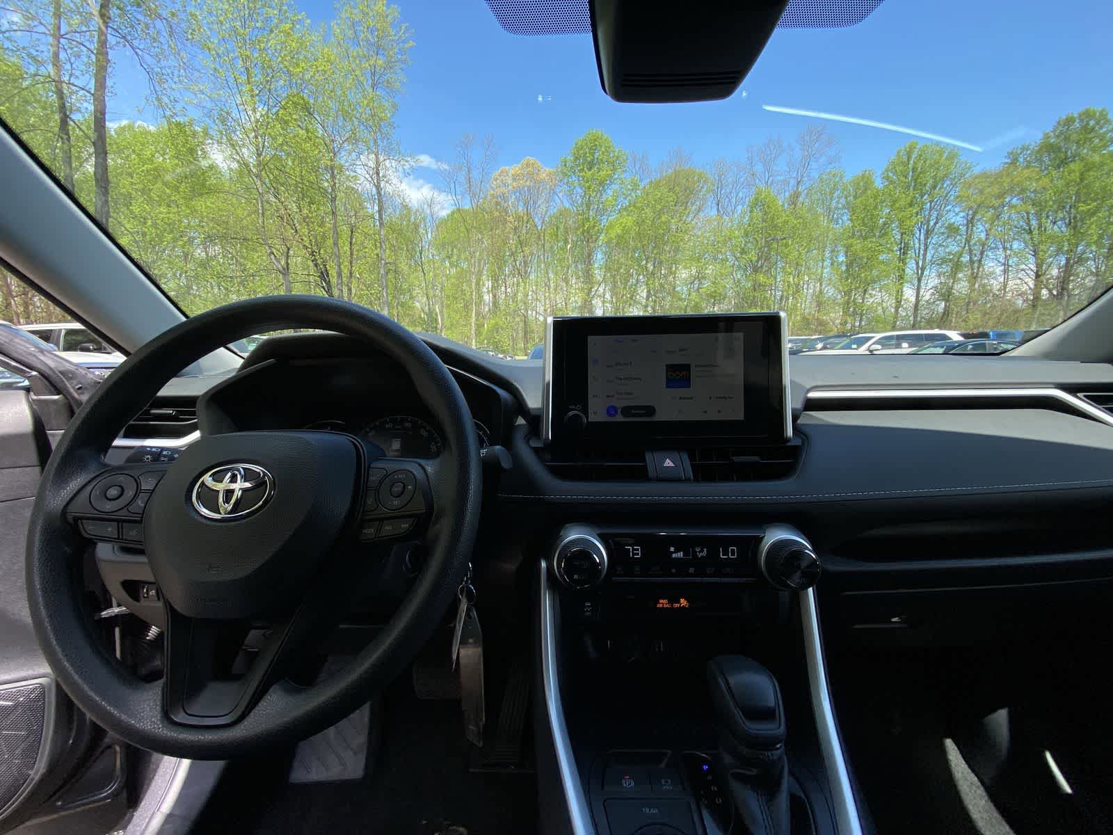 Used 2025 Toyota RAV4 LE AWD/4WD image 18
