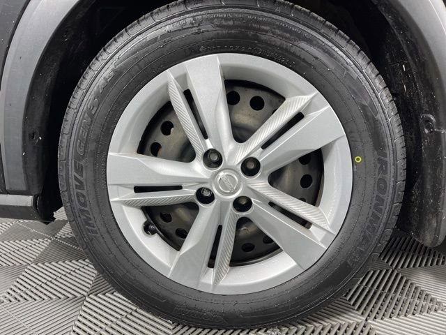 Used 2021 Nissan Kicks S image 7