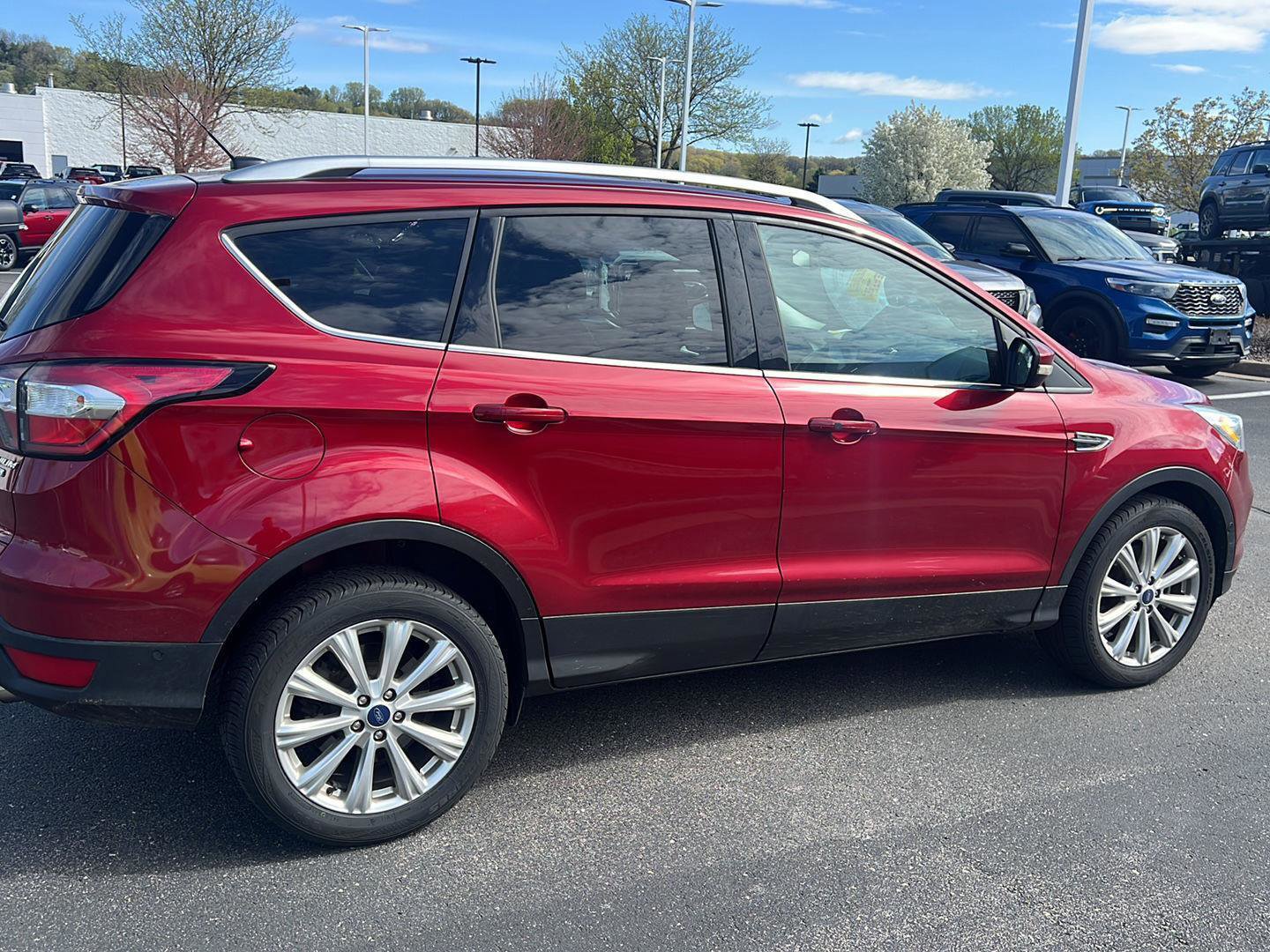 Used 2017 Ford Escape Titanium w/ Equipment Group 301A FWD image 4