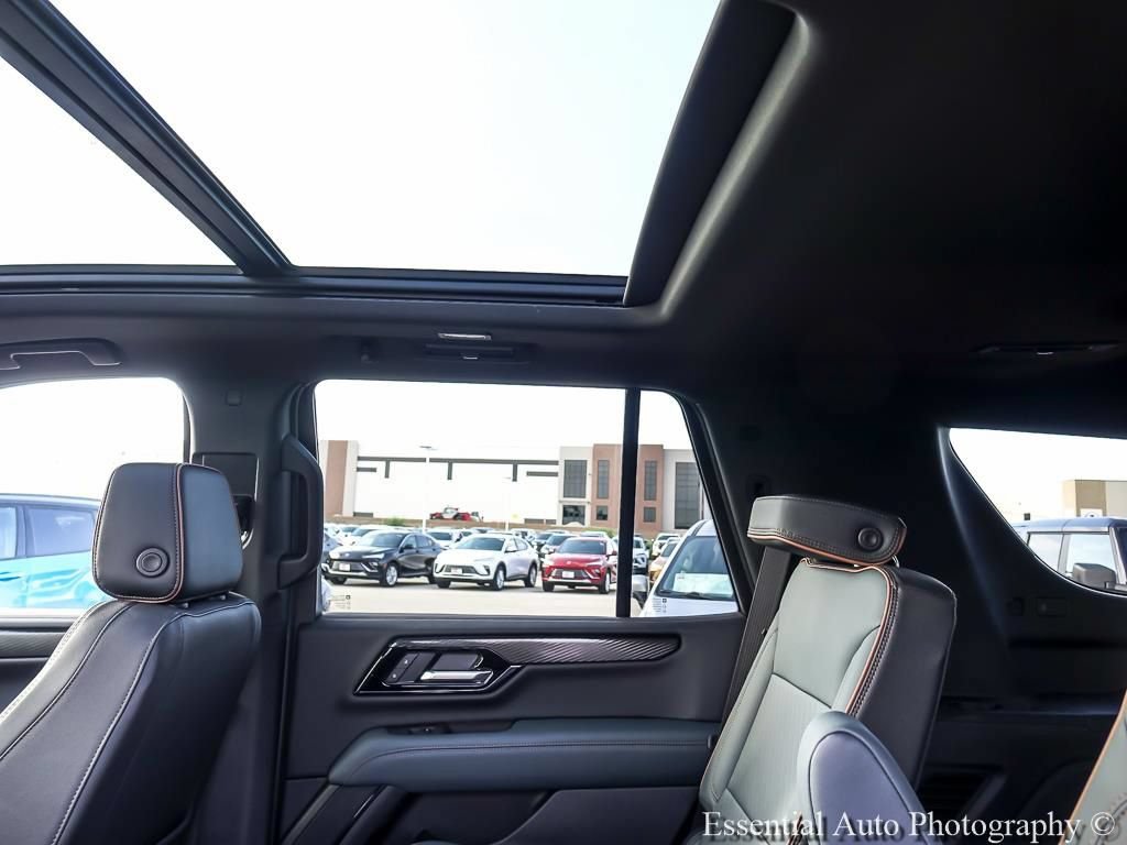 Used 2026 GMC Yukon AT4 AWD/4WD image 13