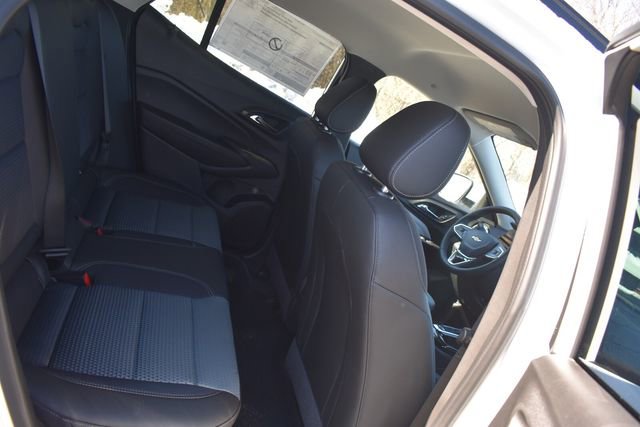 New 2026 Chevrolet Trax LT w/ Driver Confidence Package image 14