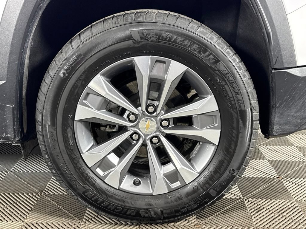 Certified 2025 Chevrolet Equinox LT AWD/4WD image 12