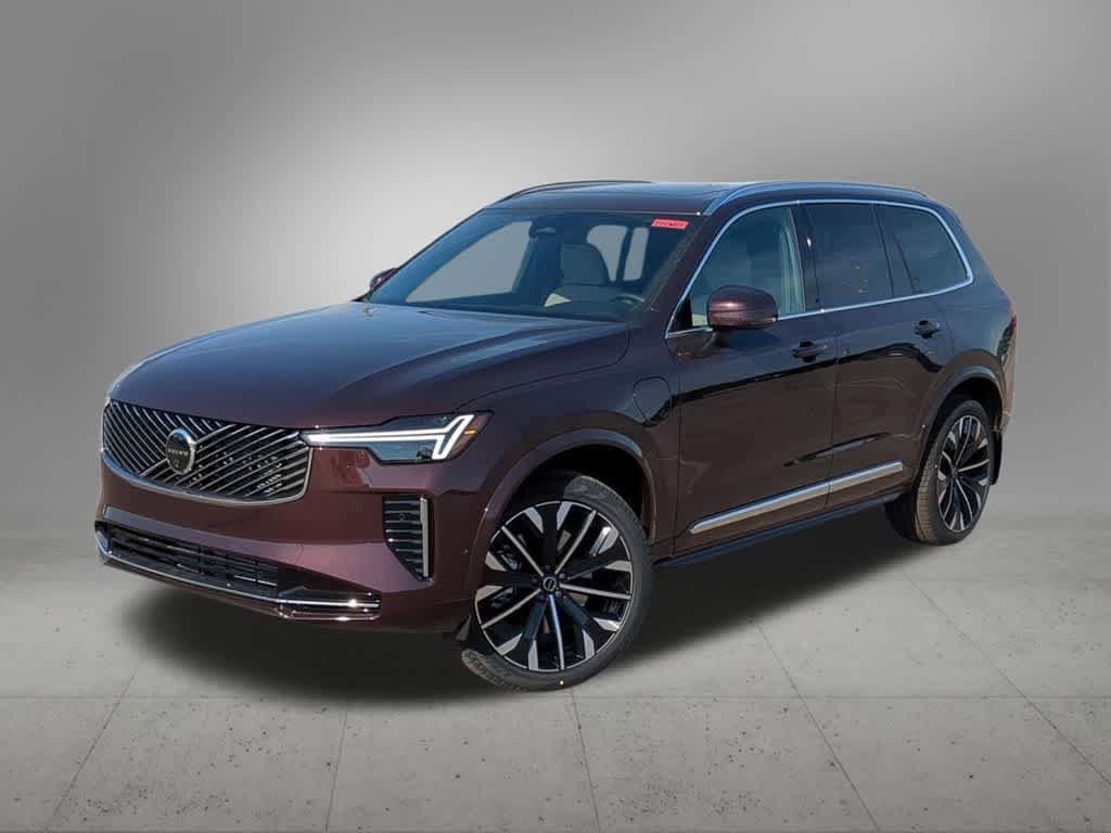 New 2026 Volvo XC90 T8 Plus w/ Protection Package Premier AWD/4WD image 1
