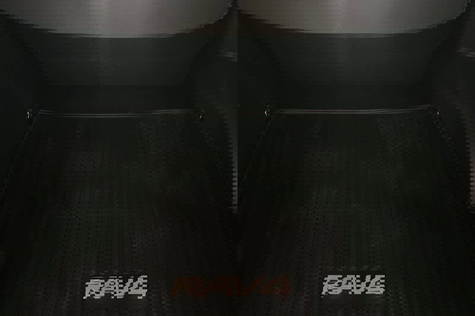 Used 2019 Toyota RAV4 Limited w/ Advanced Technology Package image 17