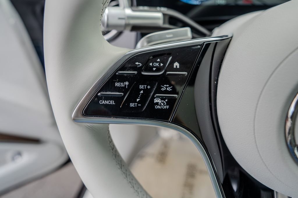 Used 2023 Mercedes-Benz EQS 580 4MATIC Sedan image 15