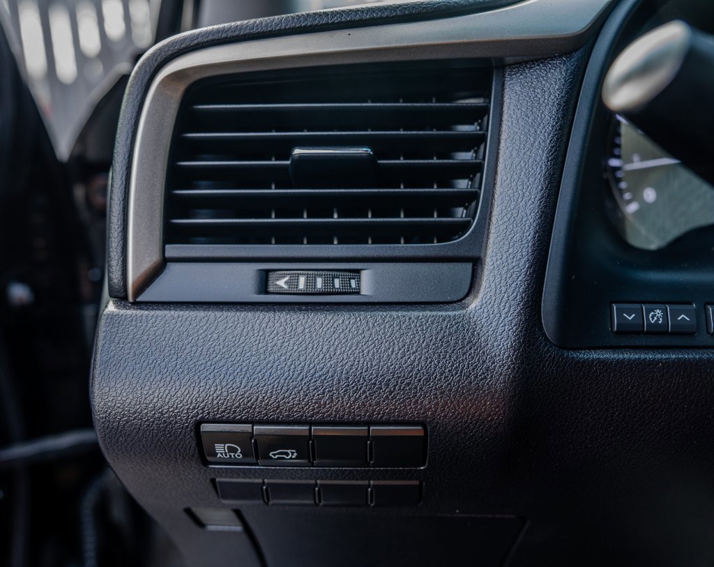 Used 2019 Lexus RX 350 FWD w/ Accessory Package image 18