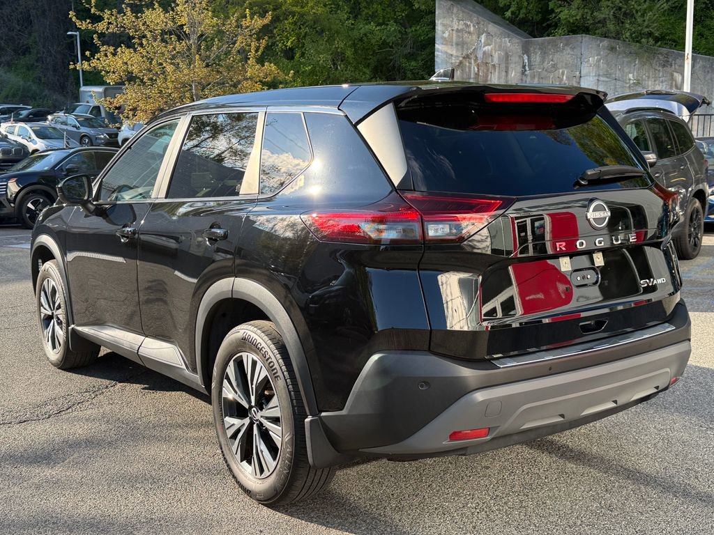 Used 2023 Nissan Rogue SV AWD/4WD image 4