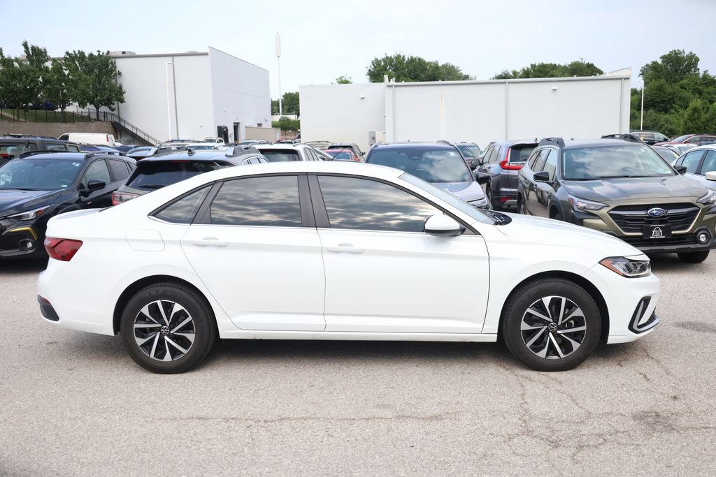 Used 2025 Volkswagen Jetta S FWD image 5