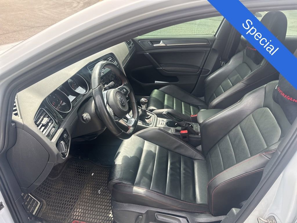 Used 2019 Volkswagen GTI SE w/ SE Experience Package image 10