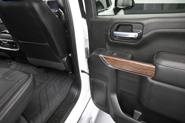 Used 2021 Chevrolet Silverado 1500 High Country w/ Technology Package AWD/4WD image 19