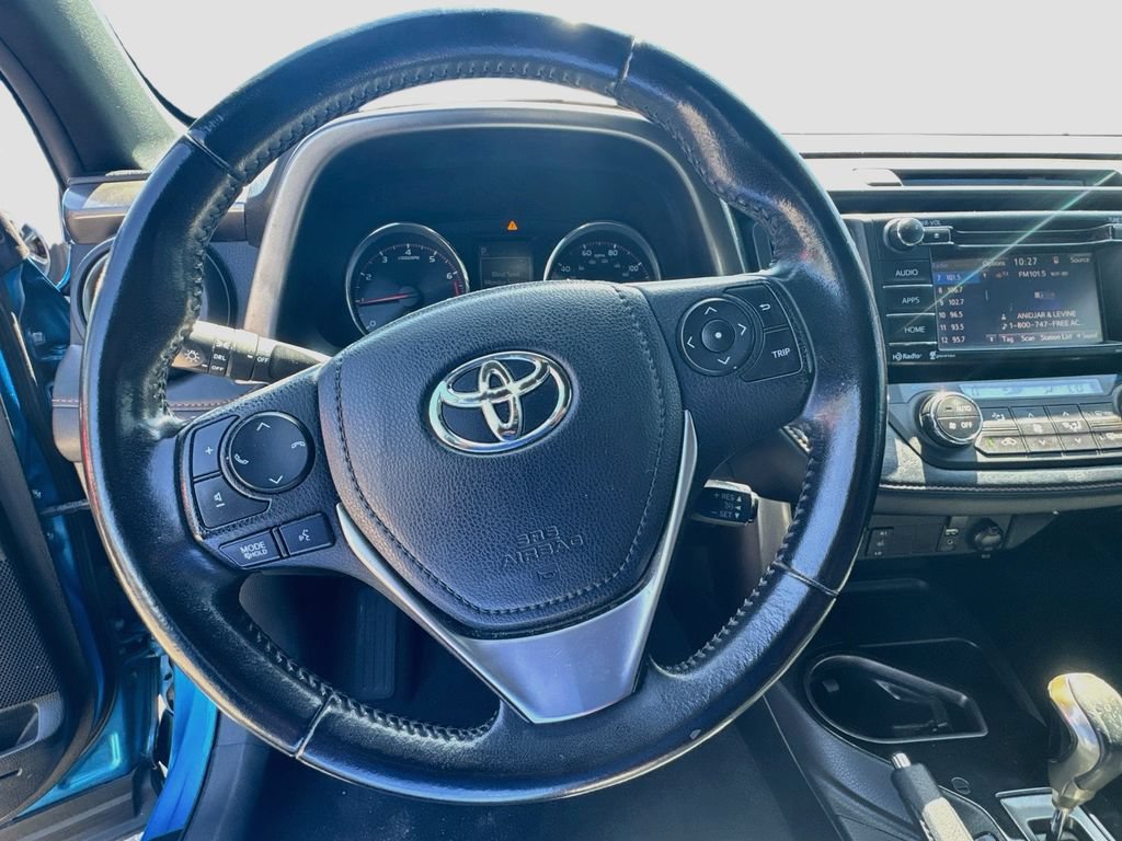 Used 2016 Toyota RAV4 SE FWD image 12