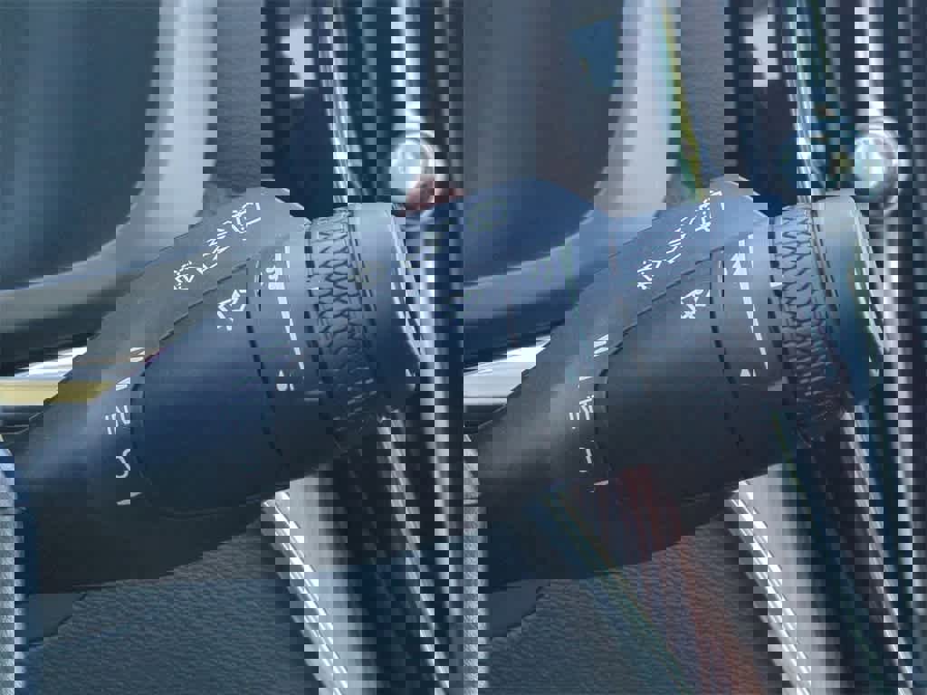 Used 2024 Volvo XC60 B5 Plus w/ Protection Package Premier image 26