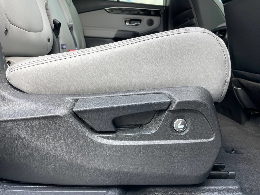 Certified 2025 Honda Pilot EX-L image 36