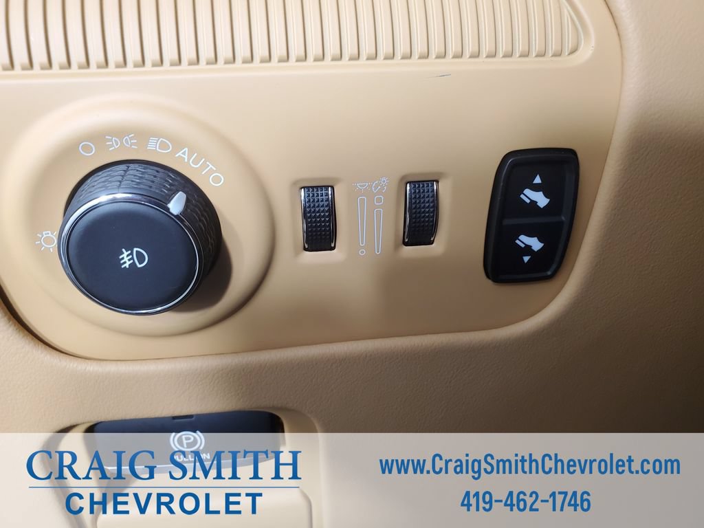 Used 2023 Jeep Grand Wagoneer Series III AWD/4WD image 19