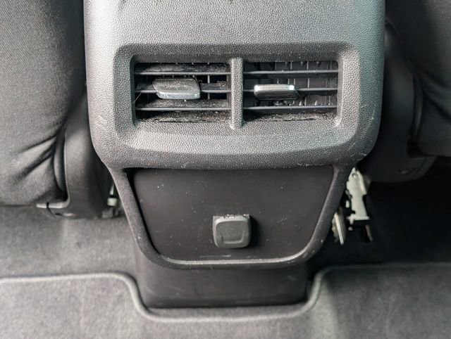 Used 2018 Chevrolet Equinox LS image 11