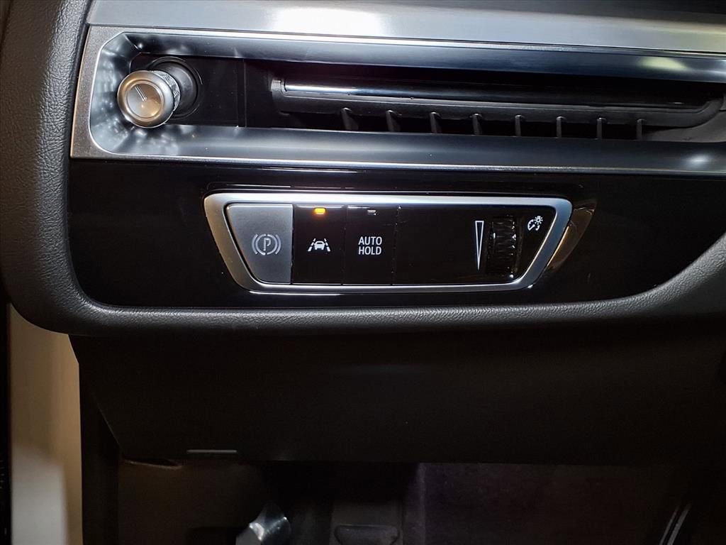 Certified 2026 Cadillac Lyriq Luxury image 12