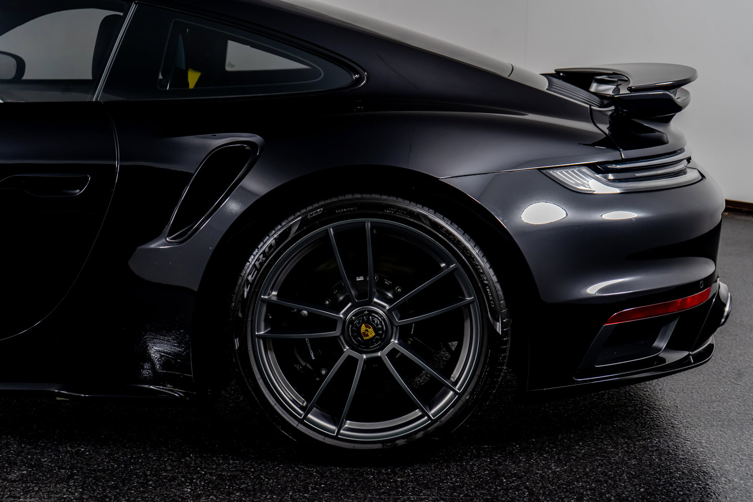 Used 2025 Porsche 911 Turbo S w/ Exterior Sport Package image 17
