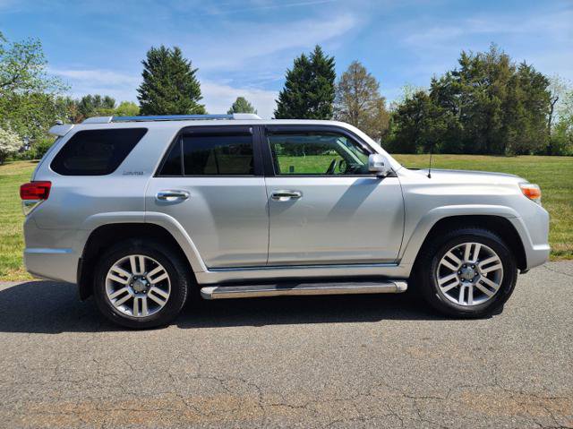 Used 2010 Toyota 4Runner Limited AWD/4WD image 5