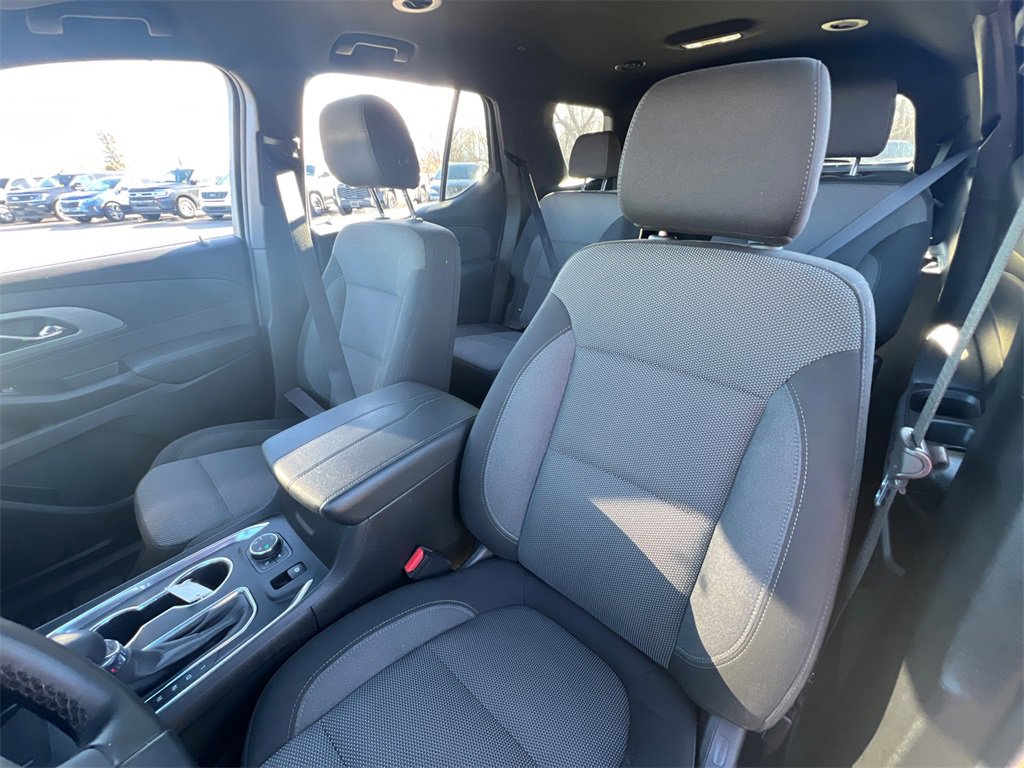 Used 2023 Chevrolet Traverse LT w/ Midnight/Sport Edition image 29