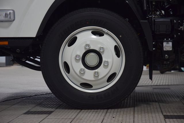 New 2026 Chevrolet Low Cab Forward 5500 XD RWD image 15