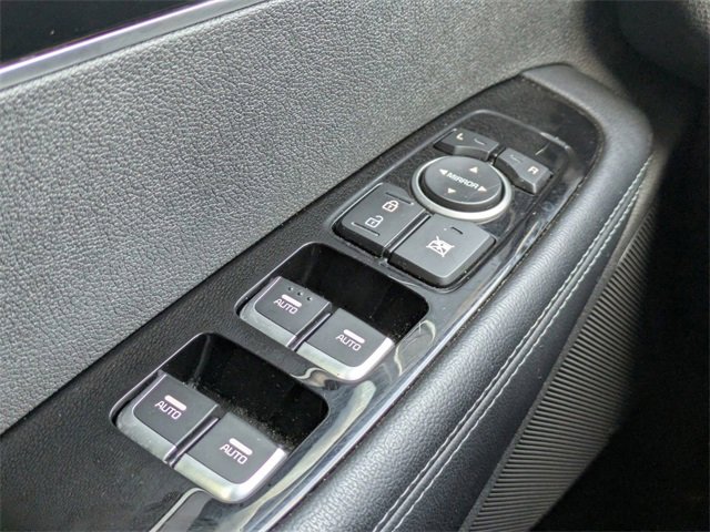 Used 2019 Kia Sorento SX image 28