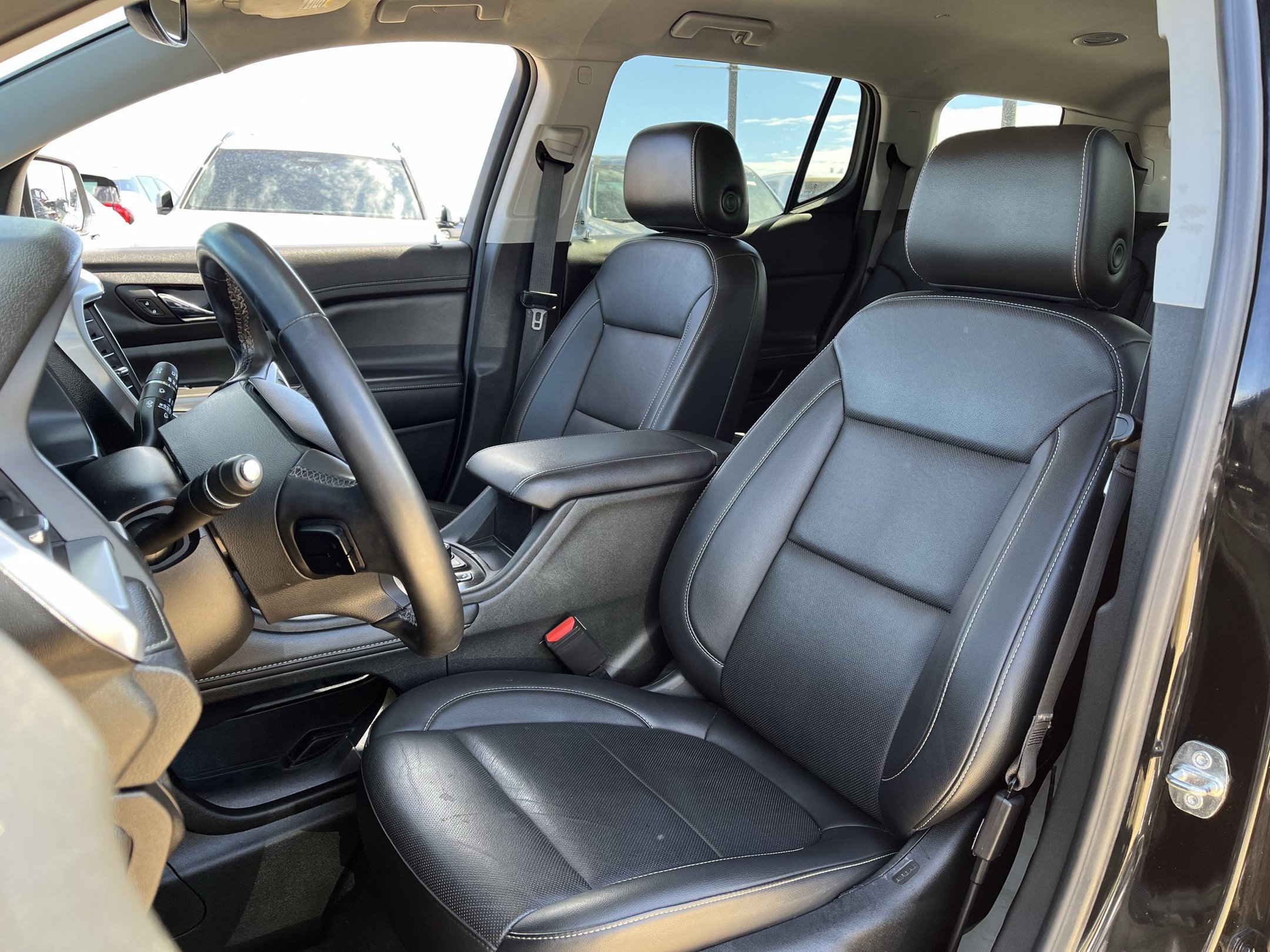Used 2023 GMC Acadia SLT FWD image 23