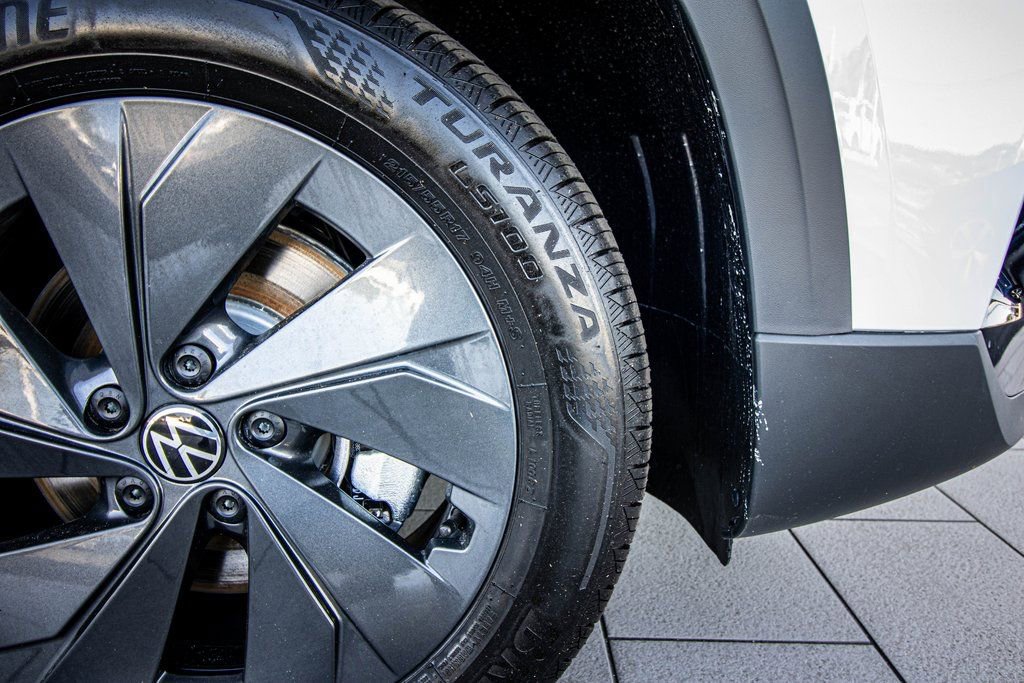 New 2026 Volkswagen Taos S FWD image 21
