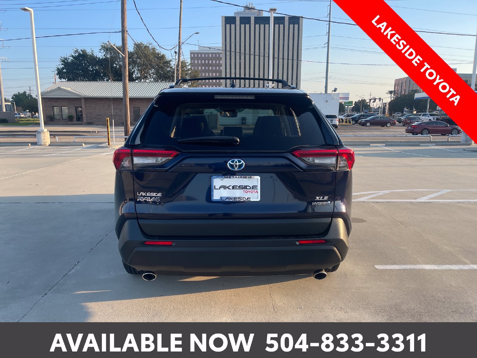 Used 2021 Toyota RAV4 XLE w/ Convenience Package AWD/4WD image 4